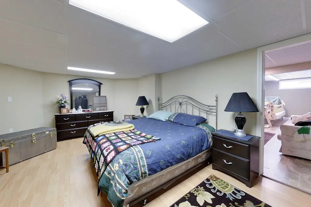 30 Executive Estates Canyon Creek AB T0G0M0