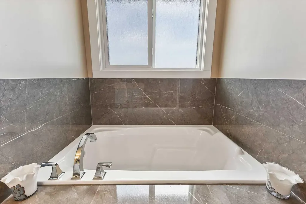 146 Muirfield Boulevard Lyalta AB T0J 1Y1