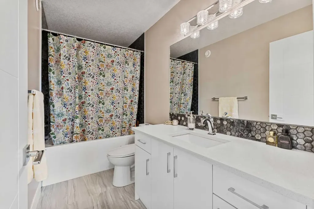 146 Muirfield Boulevard Lyalta AB T0J 1Y1