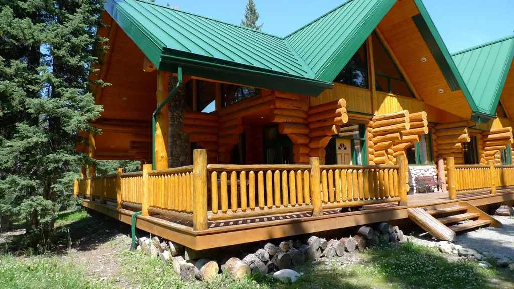 104 White Avenue Bragg Creek AB T0L 0K0