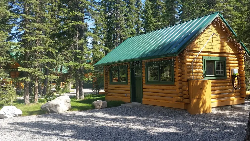 104 White Avenue Bragg Creek AB T0L 0K0
