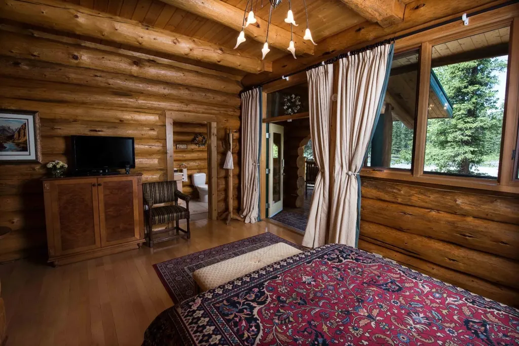 104 White Avenue Bragg Creek AB T0L 0K0
