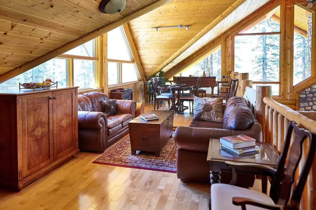 104 White Avenue Bragg Creek AB T0L 0K0