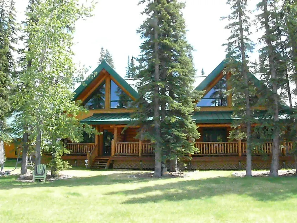 104 White Avenue Bragg Creek AB T0L 0K0