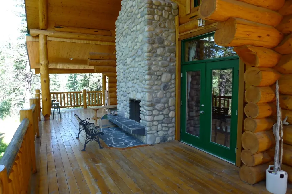 104 White Avenue Bragg Creek AB T0L 0K0