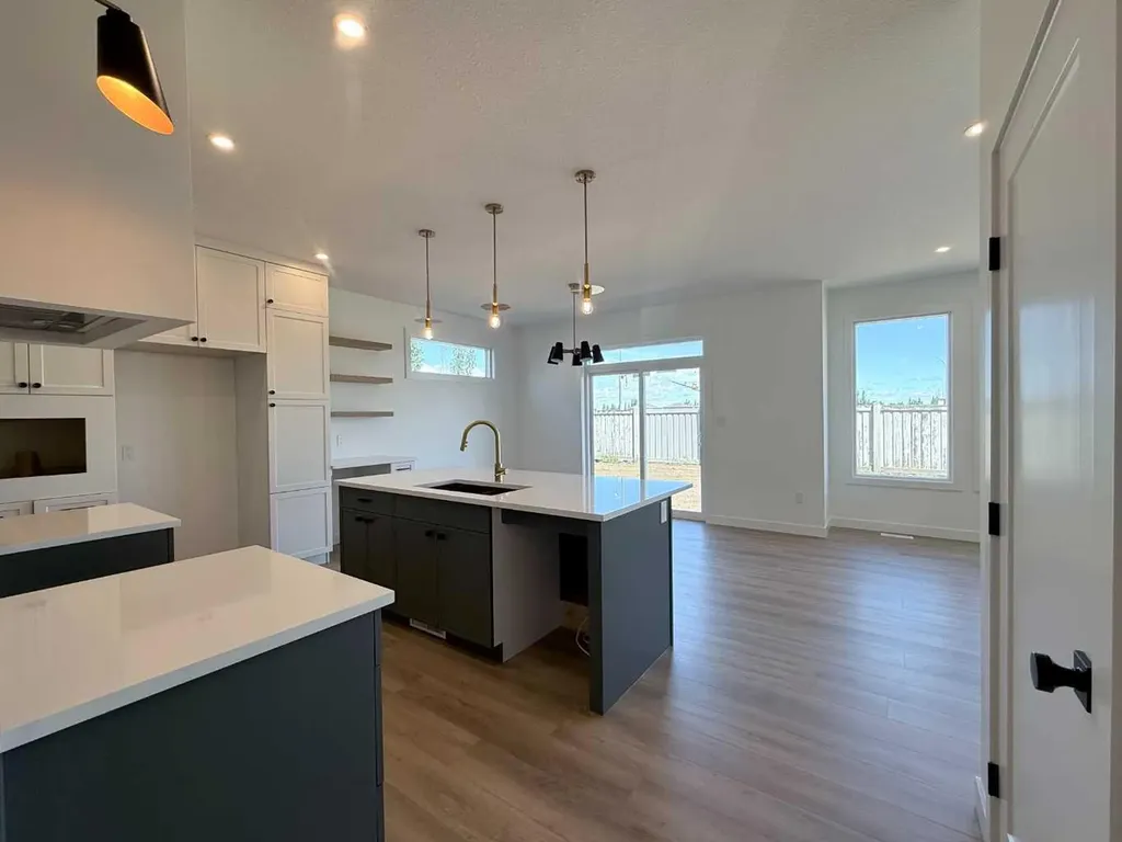 10210 67 Avenue Grande Prairie AB T8W 0K7