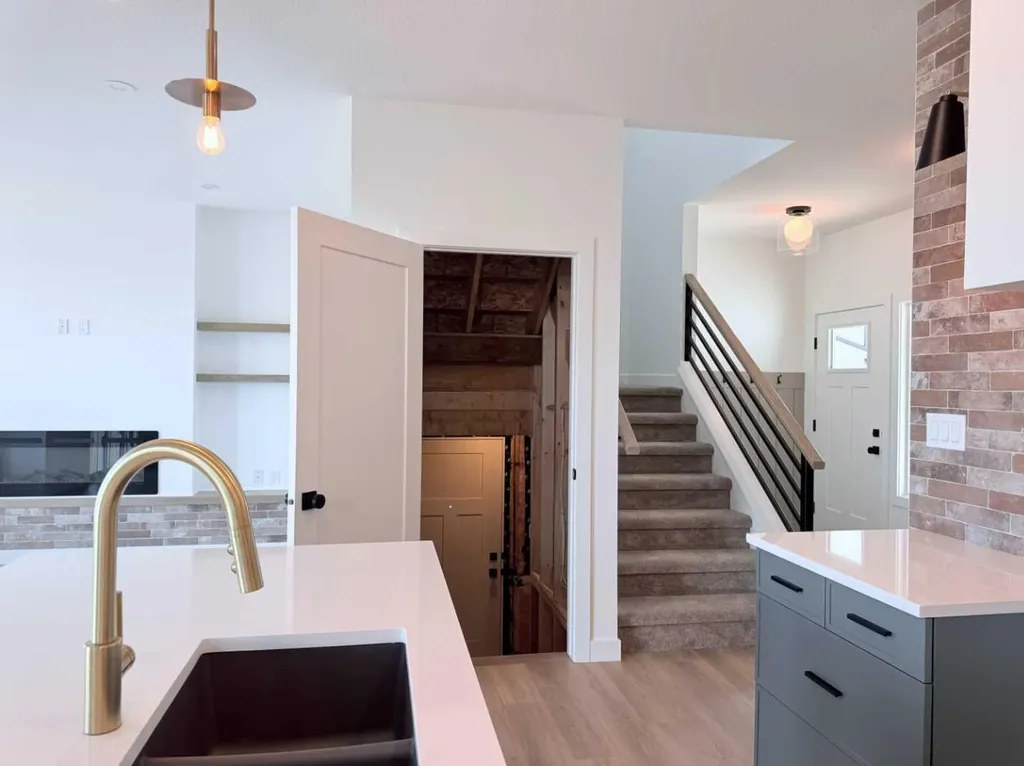 10210 67 Avenue Grande Prairie AB T8W 0K7