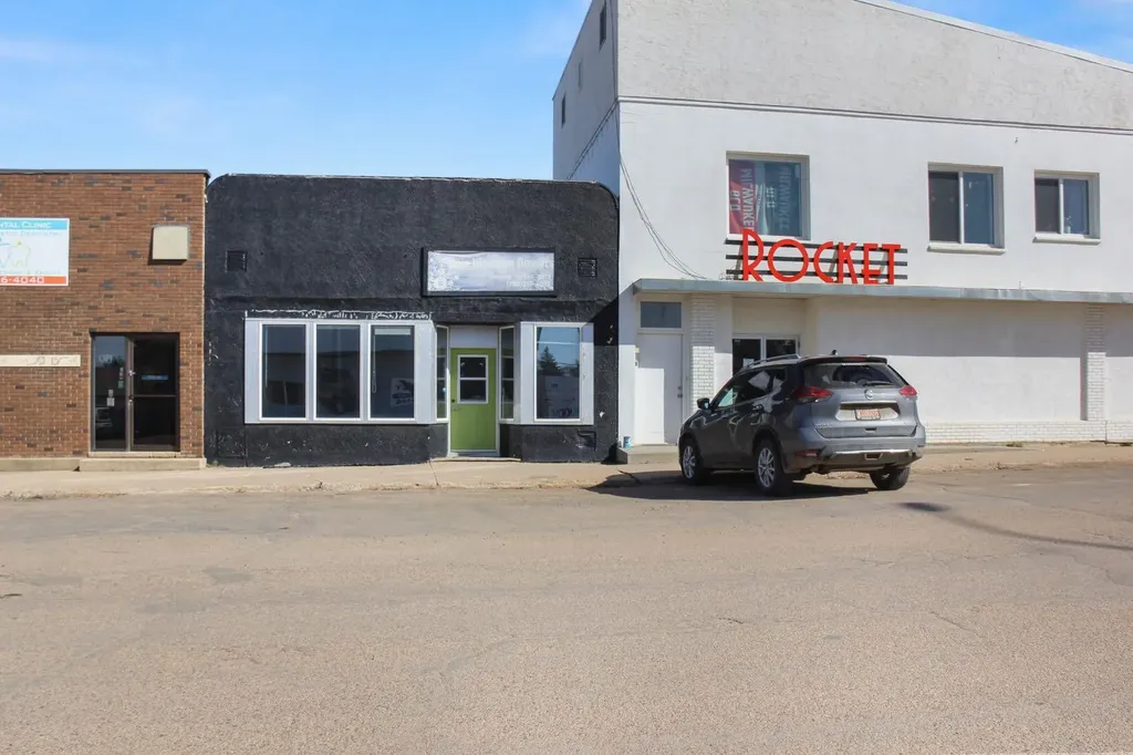 5213 50 Street Viking AB T0B 4N0