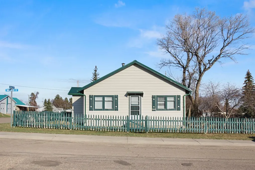 301 Waterloo Street Veteran AB T0C 2S0