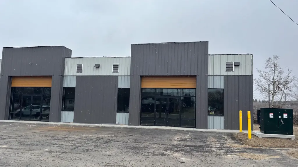 5407 50 Street Ponoka AB T4J 1H9