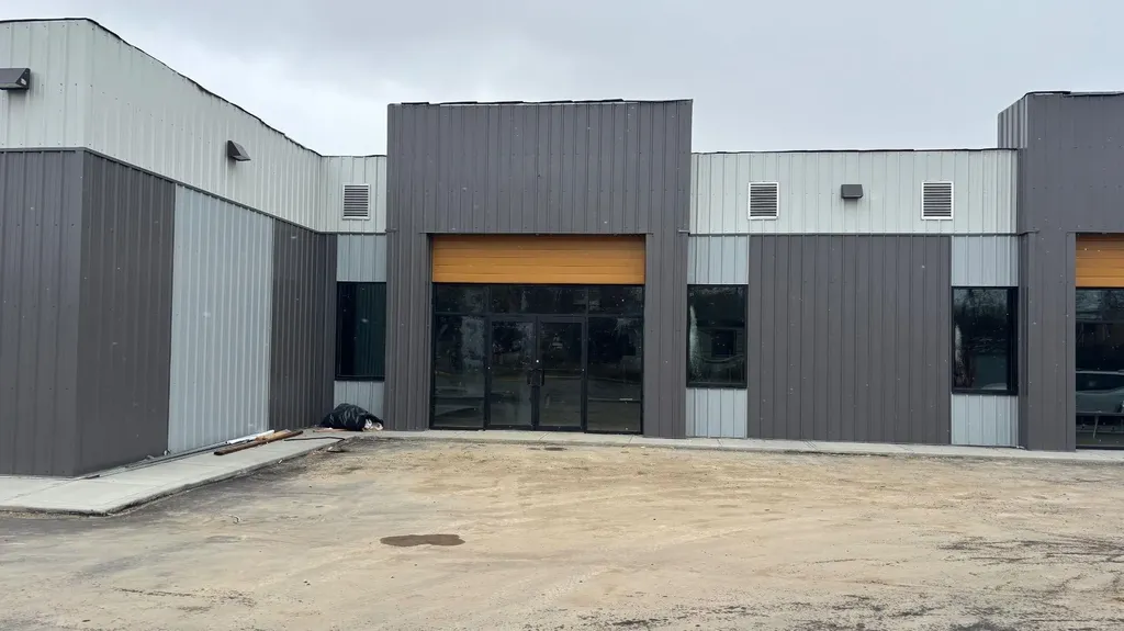 5407 50 Street Ponoka AB T4J 1H9