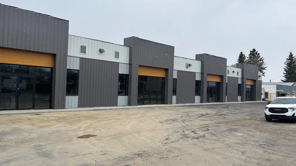 5407 50 Street Ponoka AB T4J 1H9