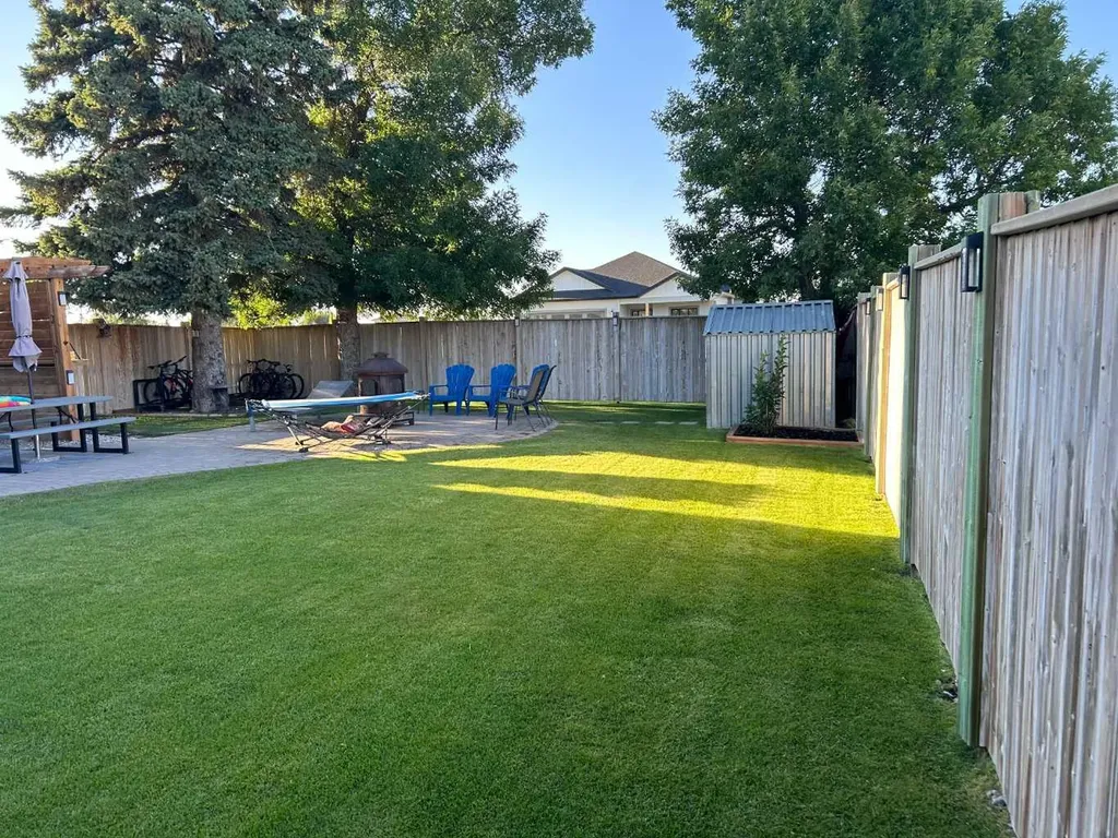 280 1 Avenue N Magrath AB T0K 1J0