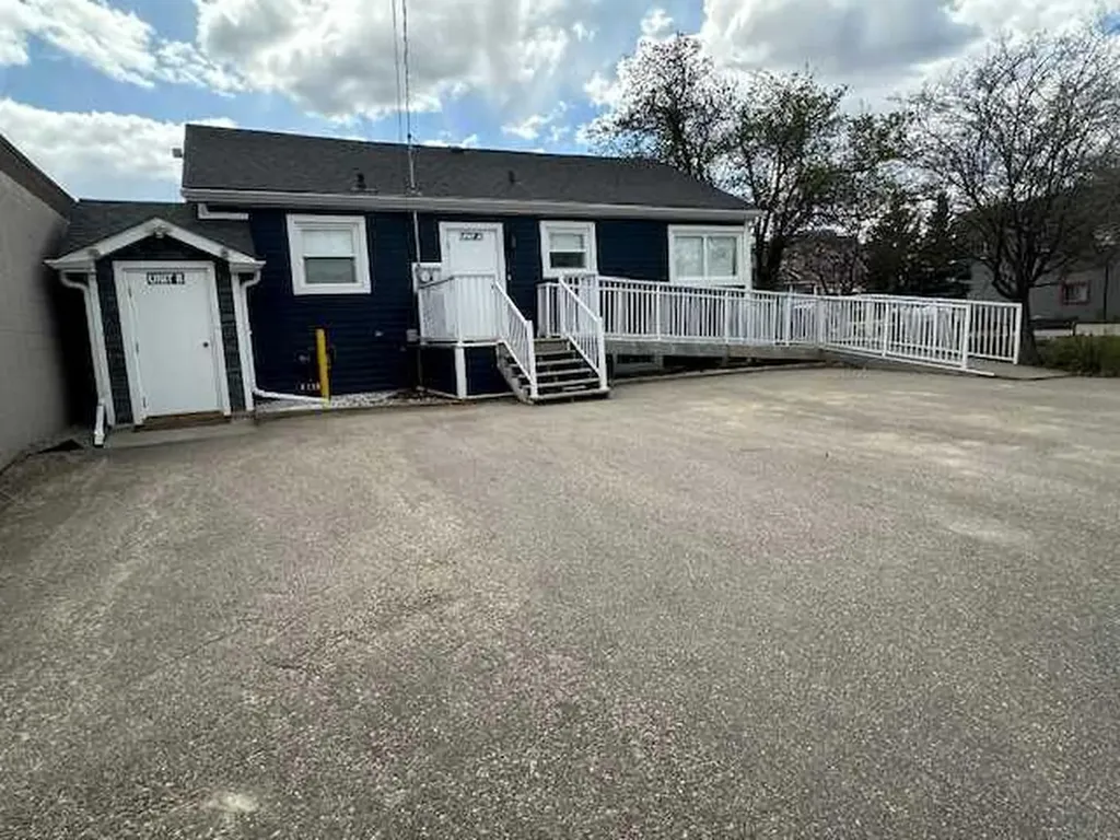 4908 51 Avenue Whitecourt AB T7S 1B7