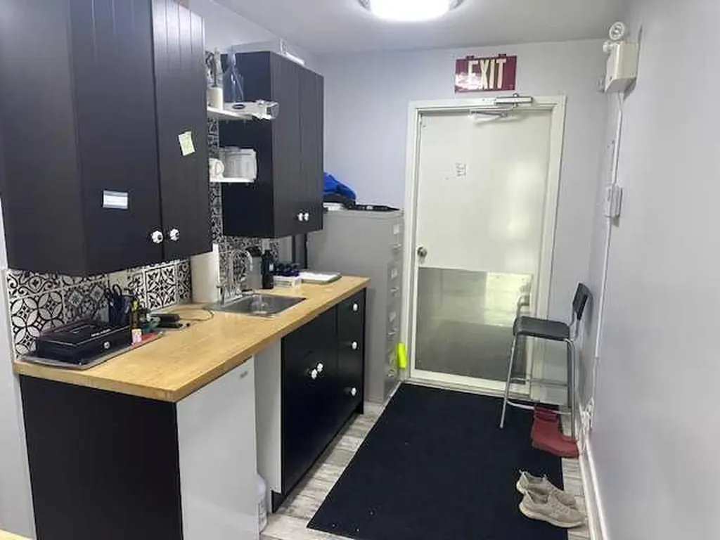 4908 51 Avenue Whitecourt AB T7S 1B7