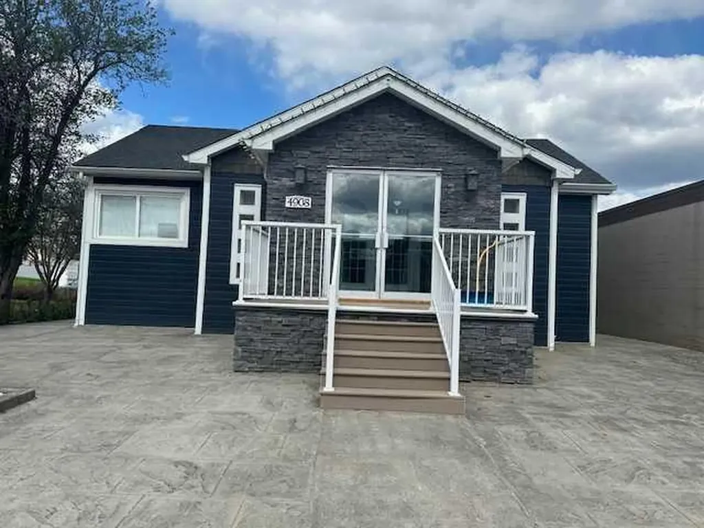 4908 51 Avenue Whitecourt AB T7S 1B7