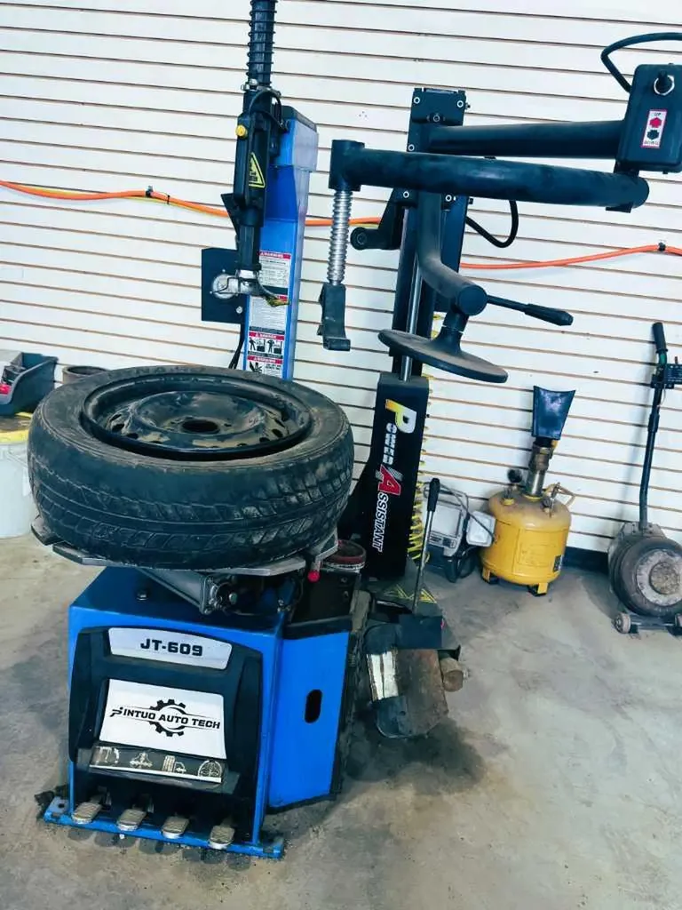 102 Joblin Hinton AB T7V 1G7