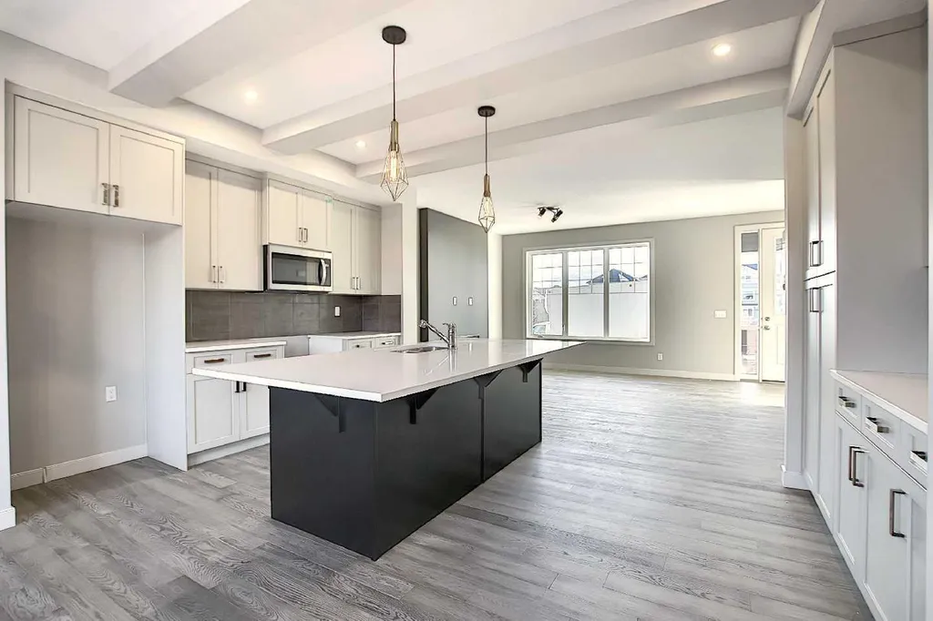 434 River Avenue Cochrane AB T4C 3B8