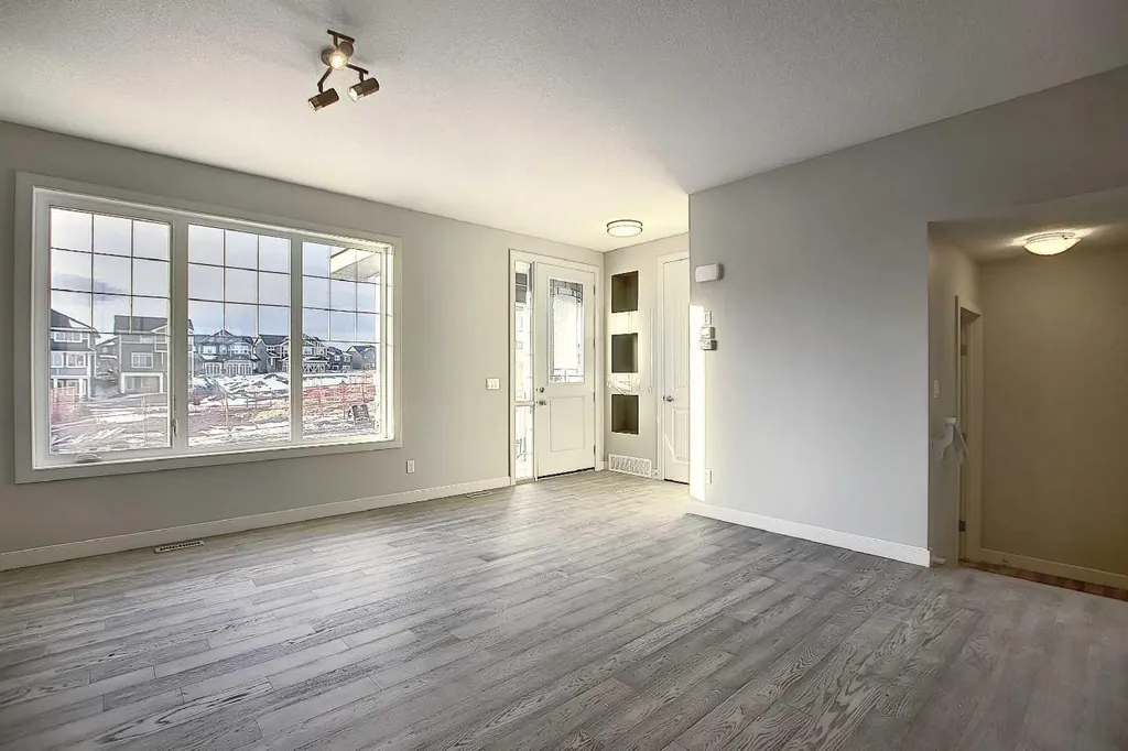 434 River Avenue Cochrane AB T4C 3B8