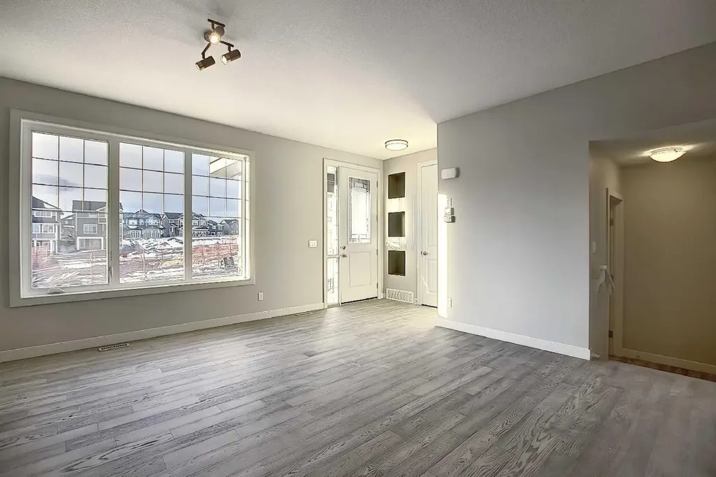 434 River Avenue Cochrane AB T4C 3B8