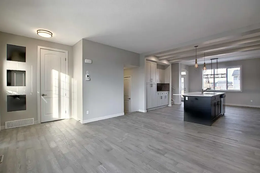 434 River Avenue Cochrane AB T4C 3B8