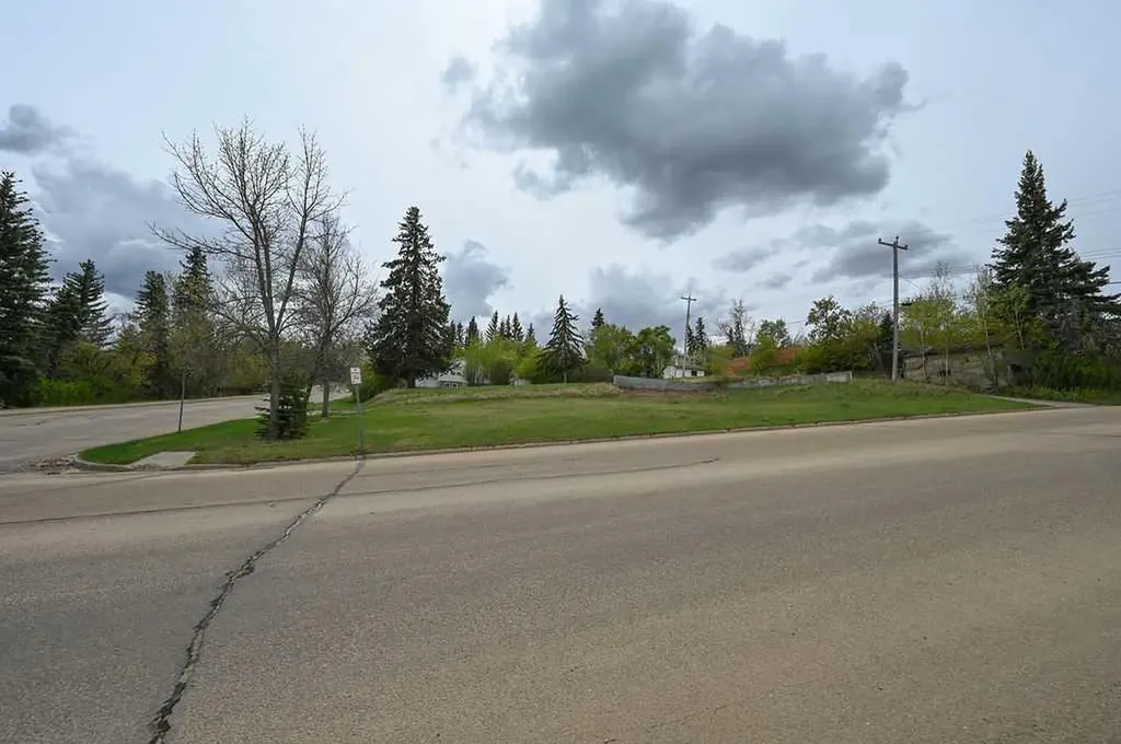 5106 49 Avenue Athabasca AB T9S 1C4