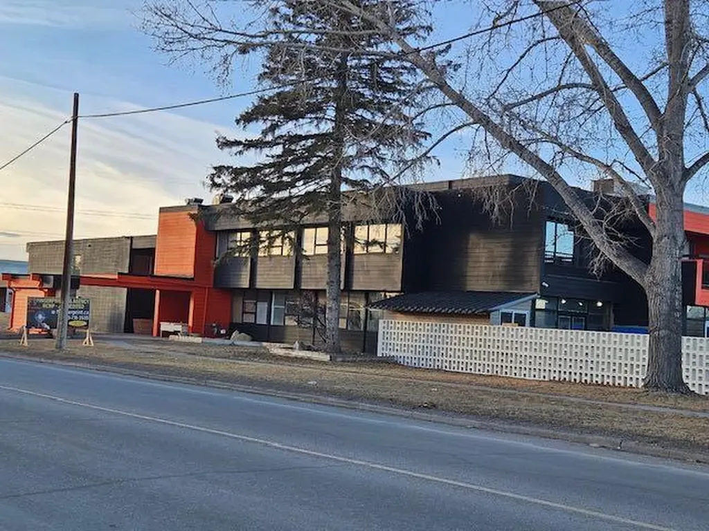 340 50 Avenue SE Calgary AB T2G 2B1