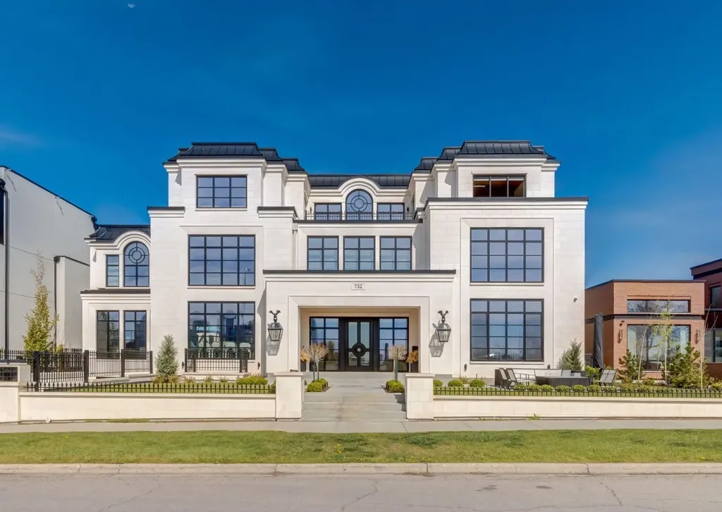 732 Crescent Road NW Calgary AB T2M4A6