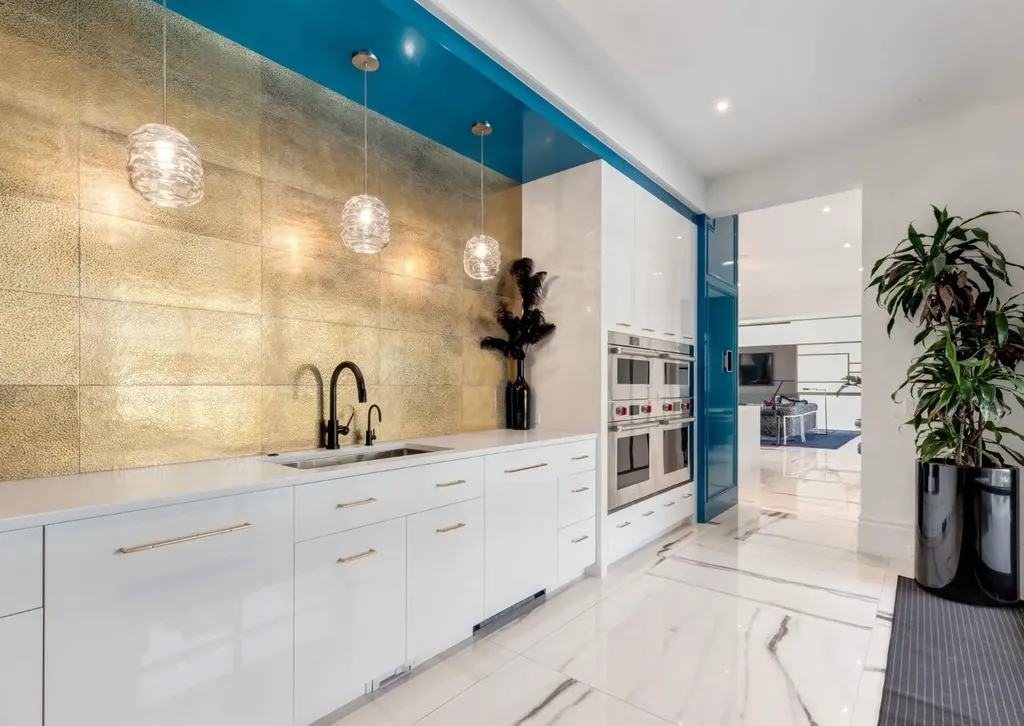 732 Crescent Road NW Calgary AB T2M4A6