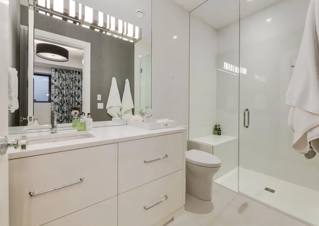 732 Crescent Road NW Calgary AB T2M4A6