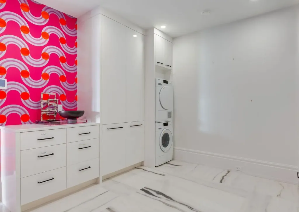 732 Crescent Road NW Calgary AB T2M4A6