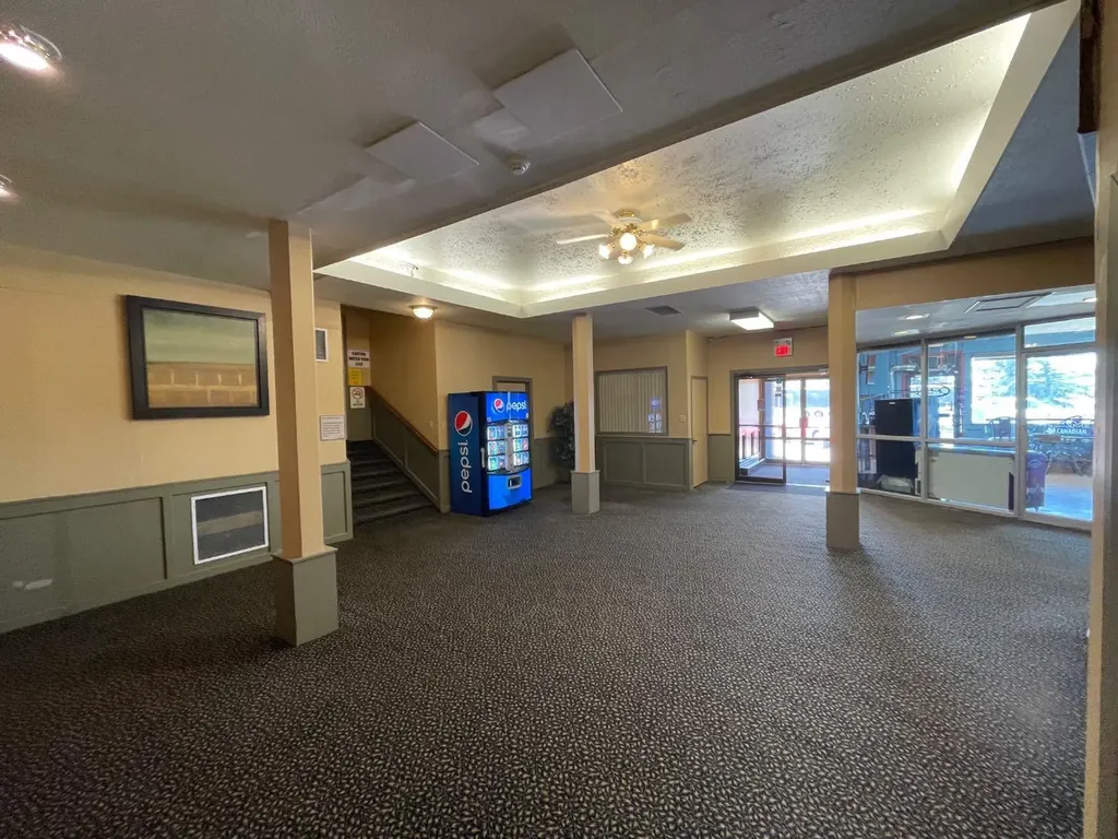 114 Park Street Hinton AB T7V 2B1