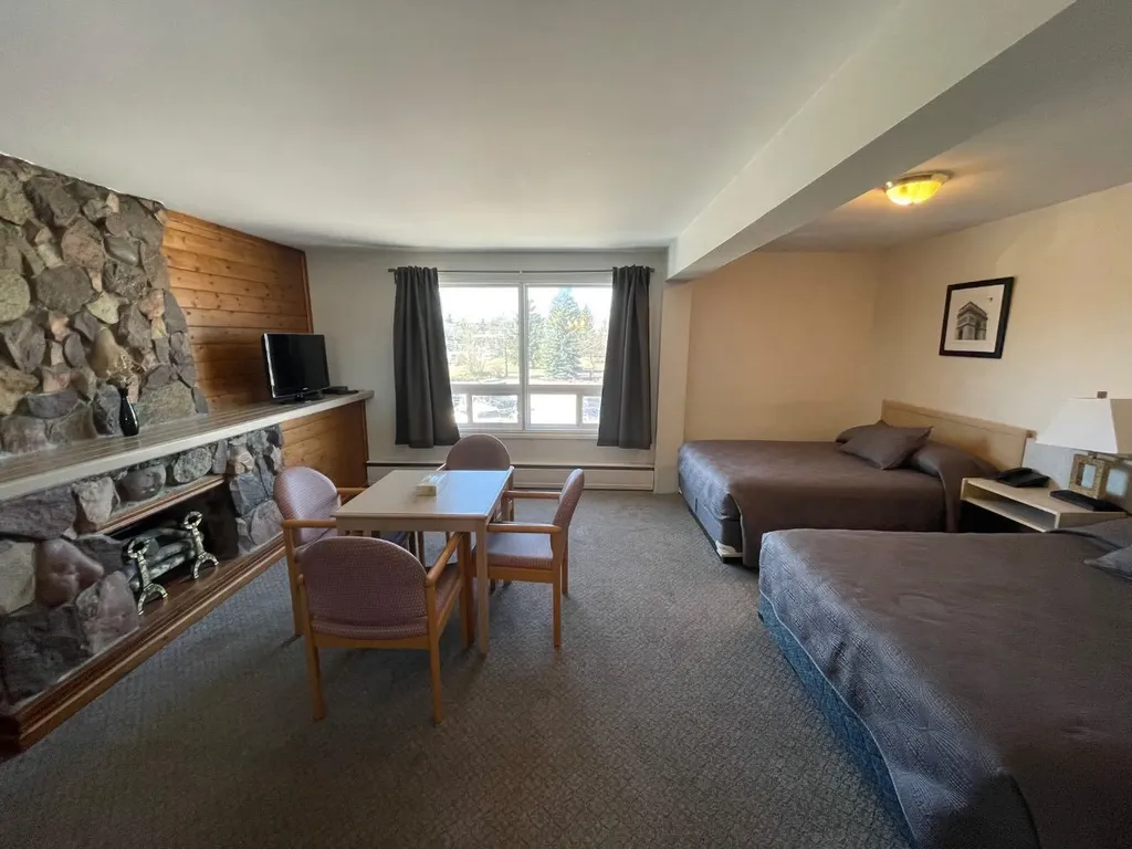 114 Park Street Hinton AB T7V 2B1