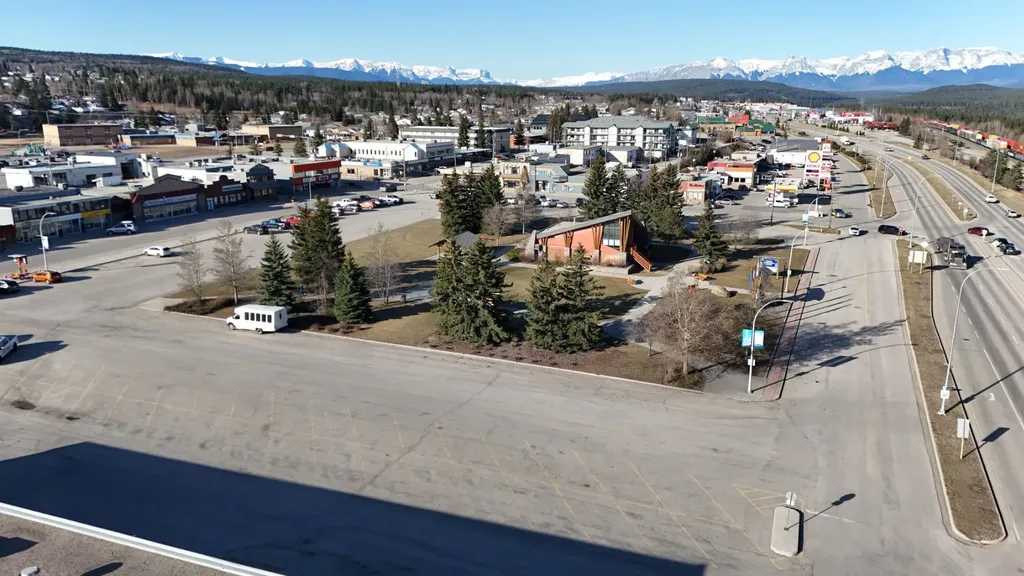 114 Park Street Hinton AB T7V 2B1