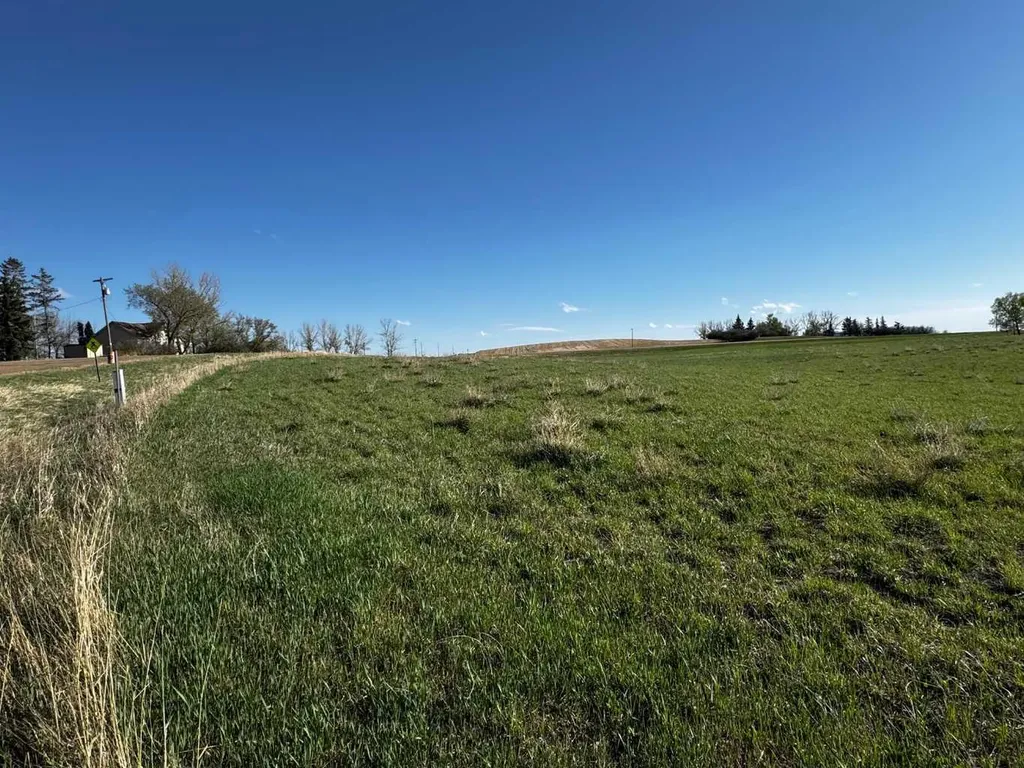 SE-27-28-20-W4 Rural Kneehill County AB T0M 0L0