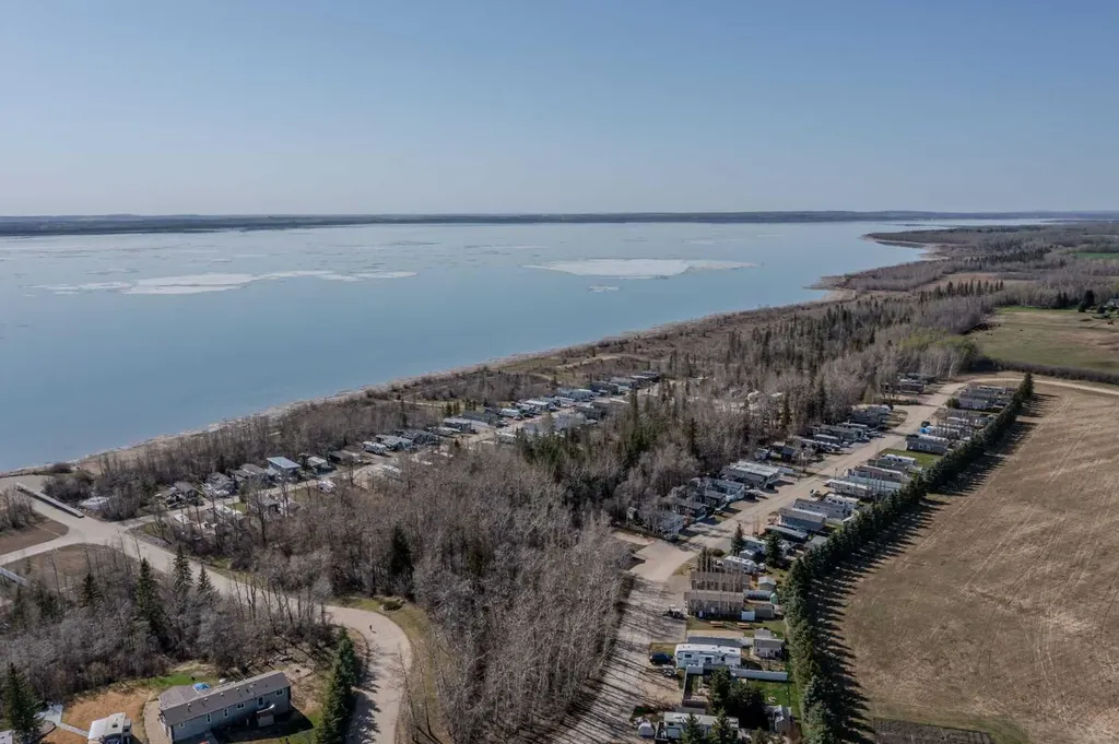 41310 282 Range Road Rural Lacombe County AB T4L 2N3