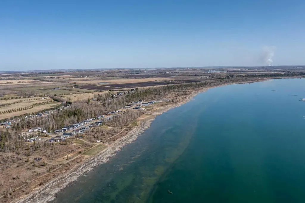41310 282 Range Road Rural Lacombe County AB T4L 2N3