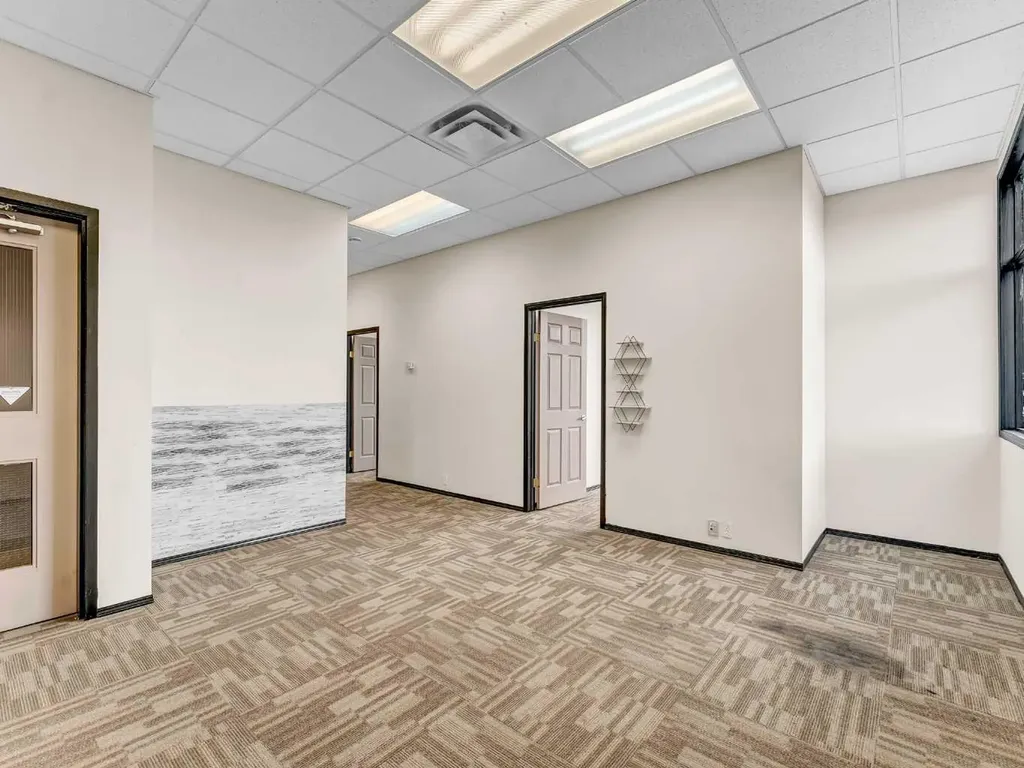 1290 Trans Canada Way SE Medicine Hat AB T1B 1J5