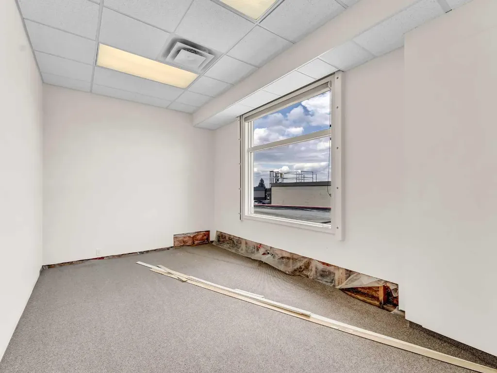 1290 Trans Canada Way SE Medicine Hat AB T1B 1J5