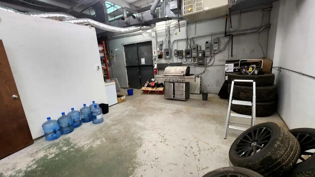 6709C Goldenwest Avenue Red Deer AB T4P 1A7