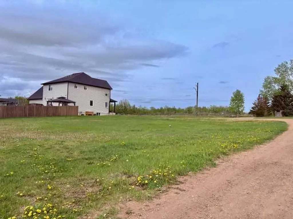4404 51 Avenue Hardisty AB T0B 1V0