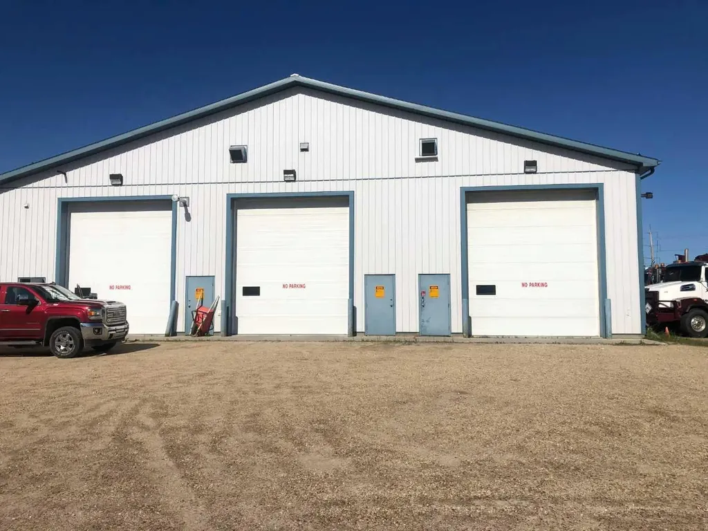 3375 33 Street Whitecourt AB T7S 0A2