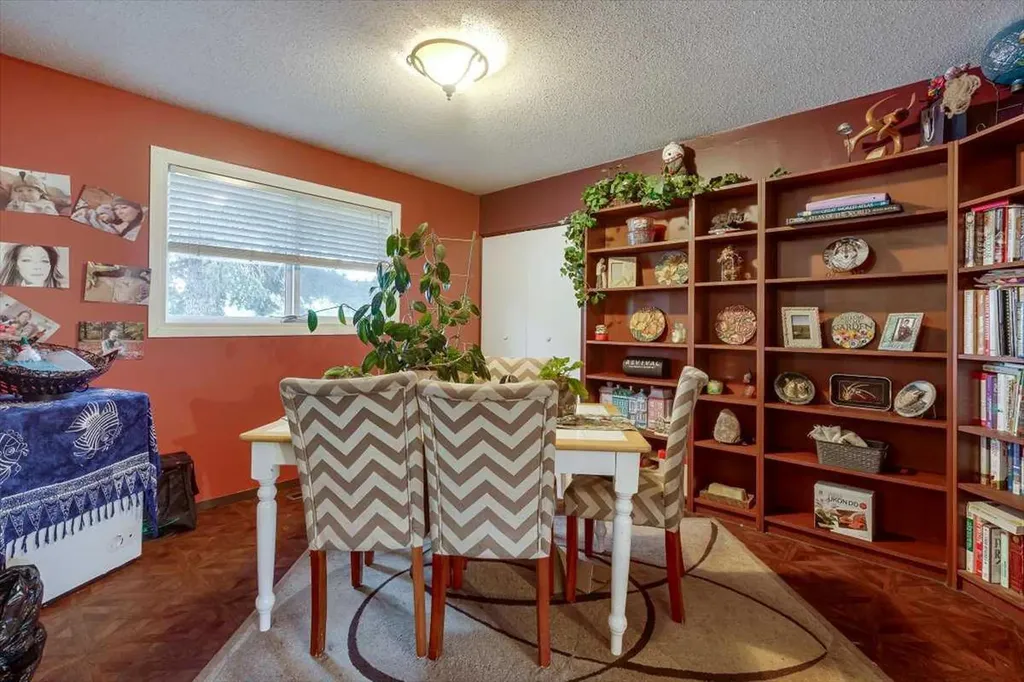 1203 Gough Road Carstairs AB T0M 0N0