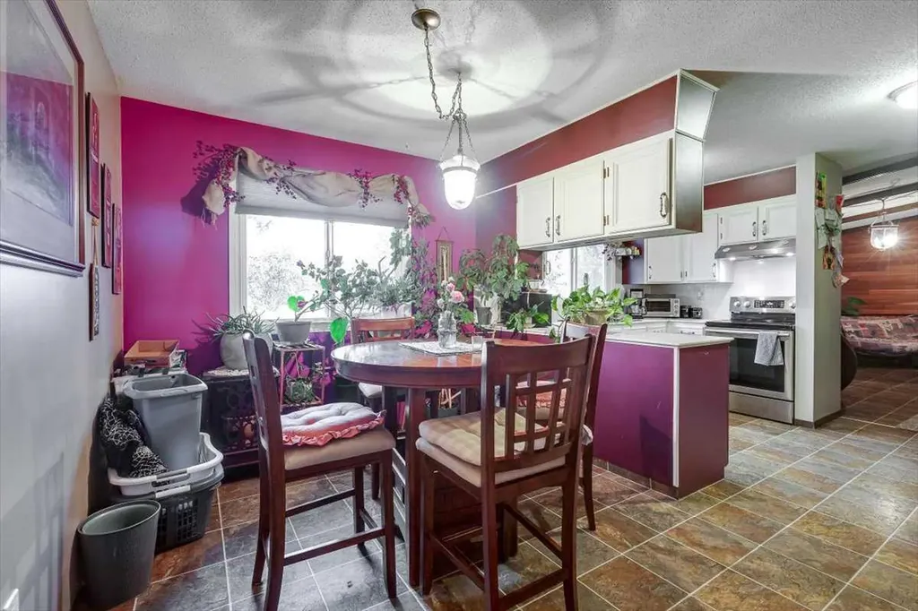 1203 Gough Road Carstairs AB T0M 0N0
