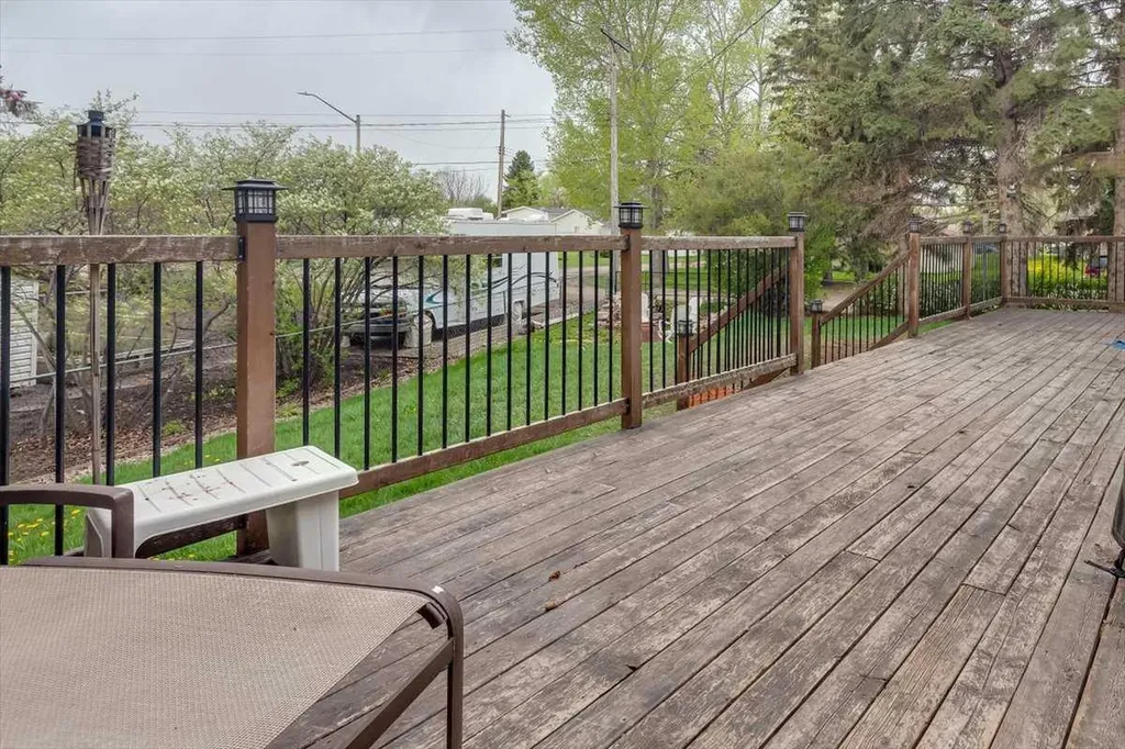 1203 Gough Road Carstairs AB T0M 0N0
