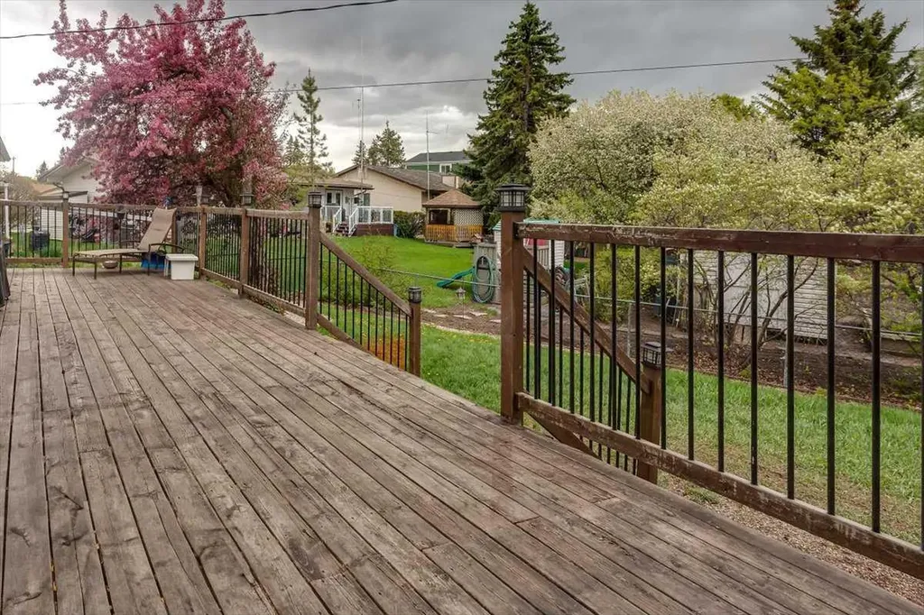 1203 Gough Road Carstairs AB T0M 0N0