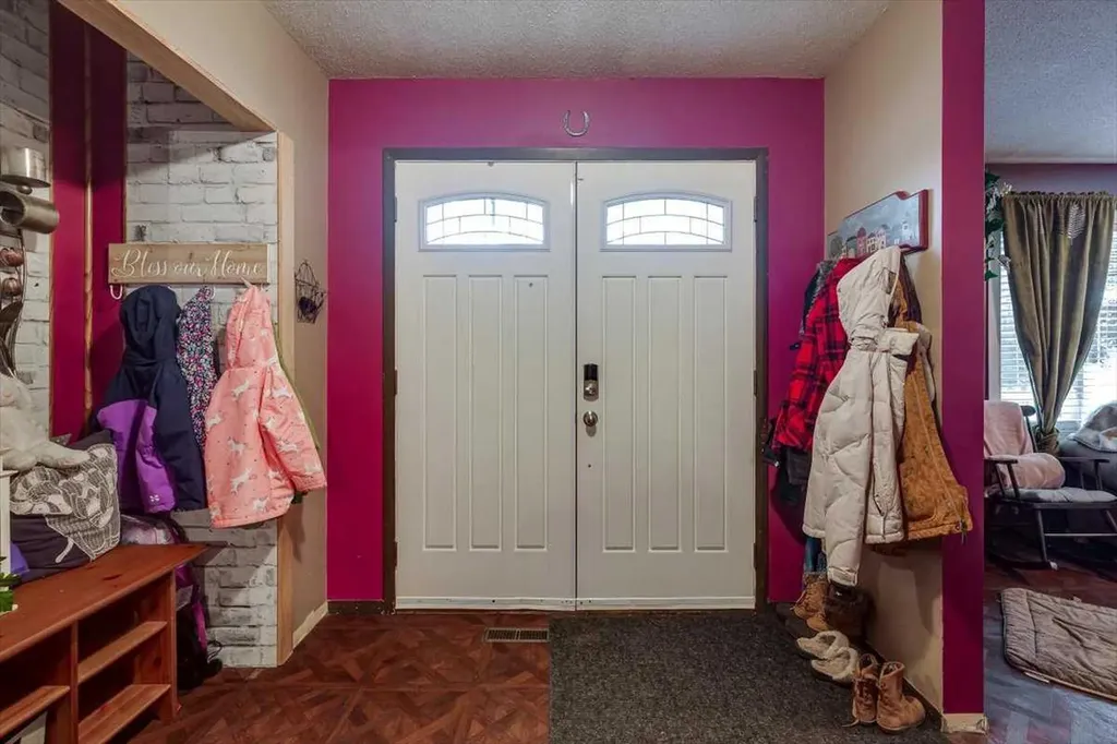 1203 Gough Road Carstairs AB T0M 0N0