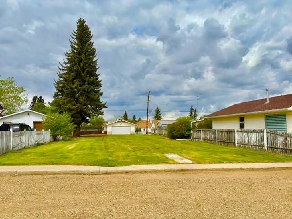 5012 48 Street Hardisty AB T0B 1V0
