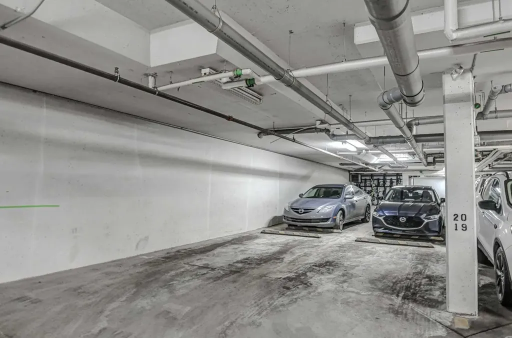 1920 11 Avenue SW Calgary AB T3C 0N8