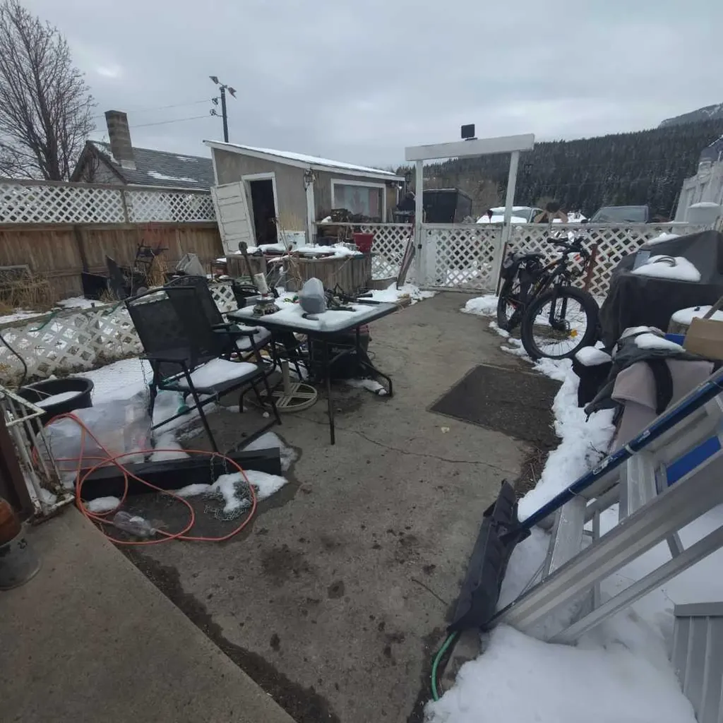 6710 17 Avenue Coleman AB T0K 0M0